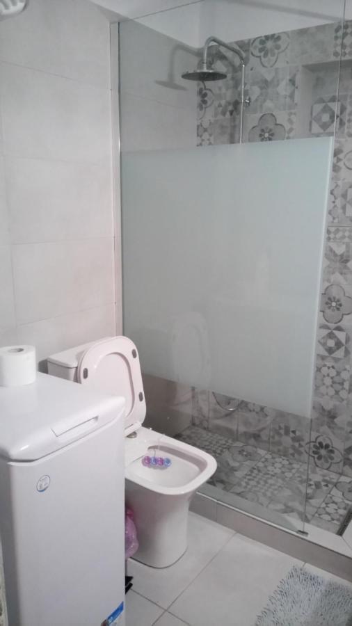 Alex Seaview House Apartment Chorefton Bagian luar foto